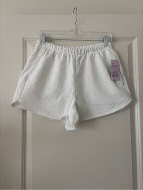 Women’s White Elastic-Waist Shorts - Wild Fable